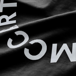 ◆키즈◆25SS 여성 로고 프린트 크루넥 반팔 티셔츠 블랙 TV8P61 Z0434 930